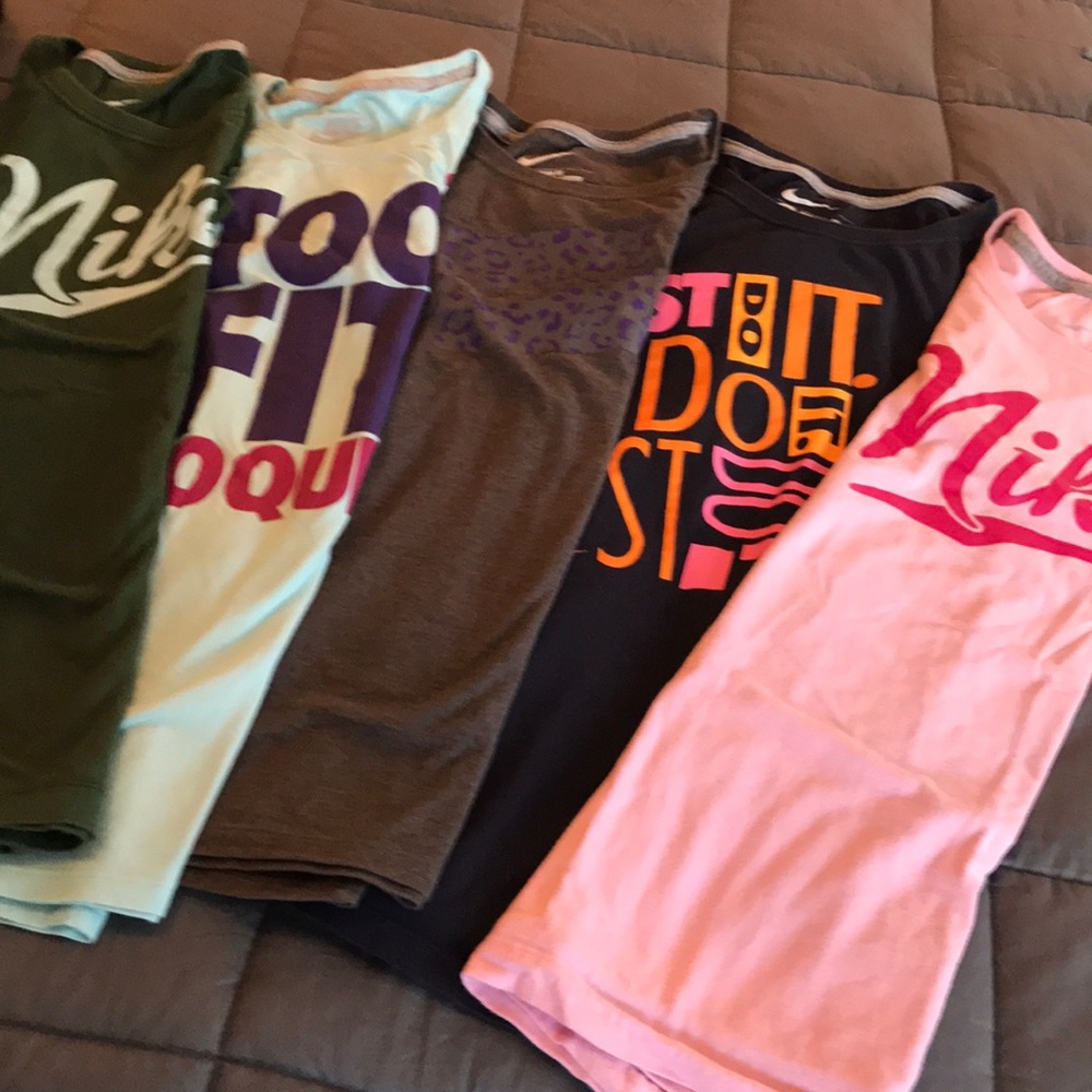 Nike tee LOT. $15 for all 5.